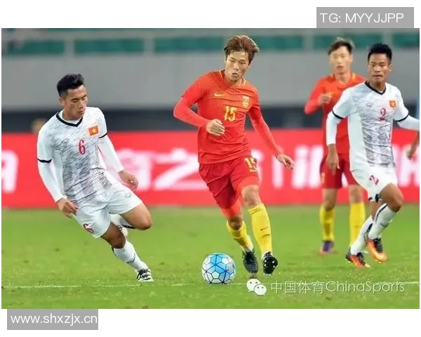 南京足球队转型之路的纪实探索与发展历程回顾